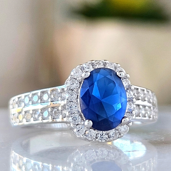 Blue Sapphire Gemstone ring, 925 Sterling Silver Charmed Aroma - Picture 4 of 7